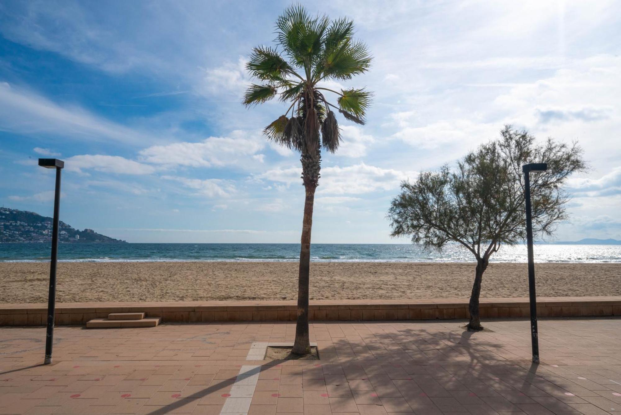 Welhomy Magnifique Appartement Santa Margarida Roses Estany Exterior foto